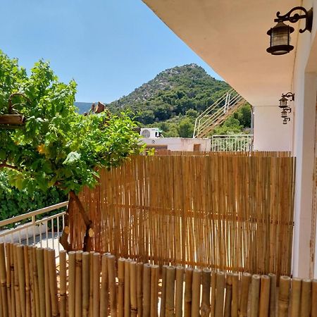 George'S Apartment Agia Marina  Exterior photo