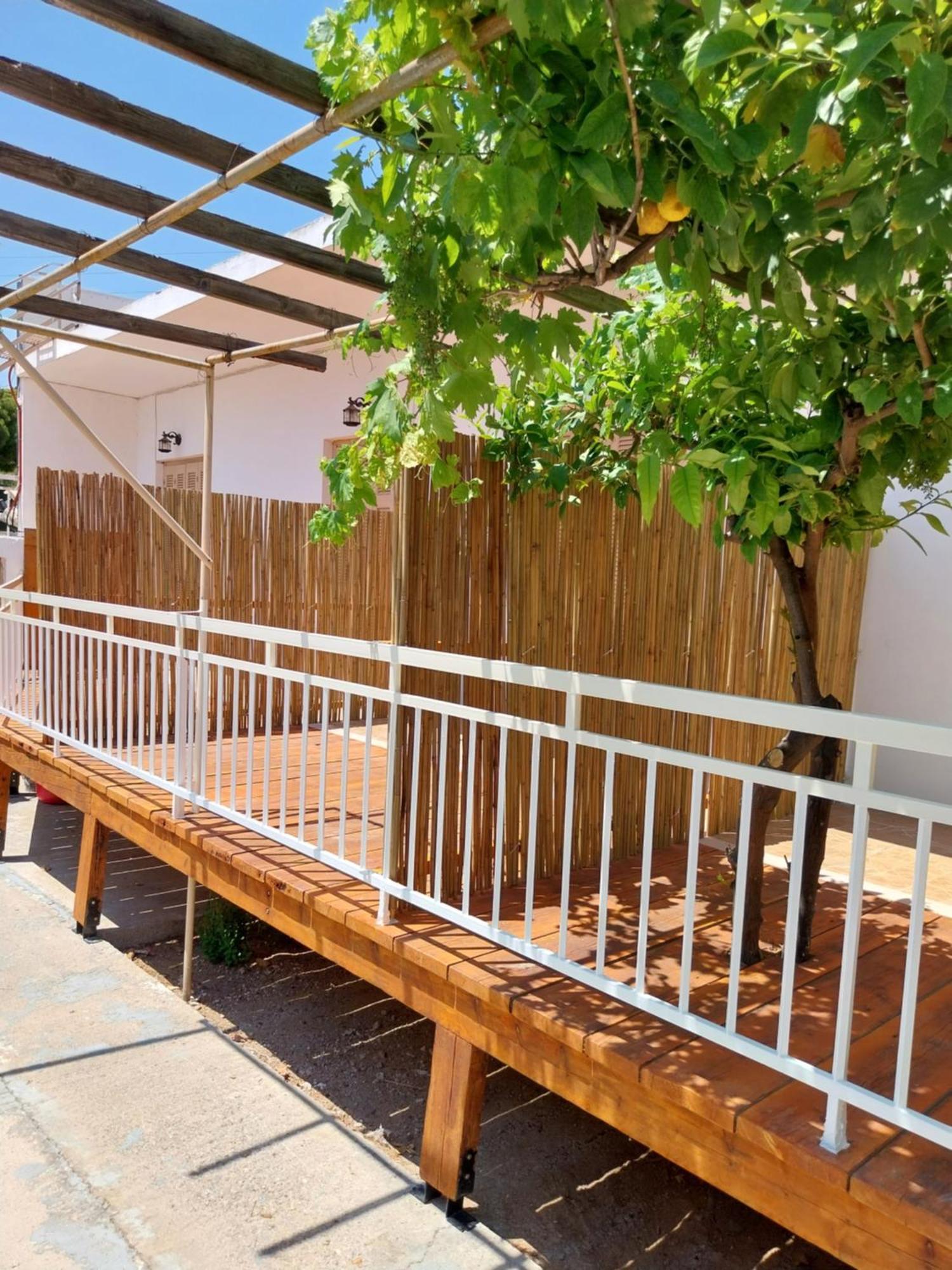 George'S Apartment Agia Marina  Exterior photo