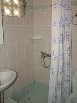 George'S Apartment Agia Marina  Exterior photo